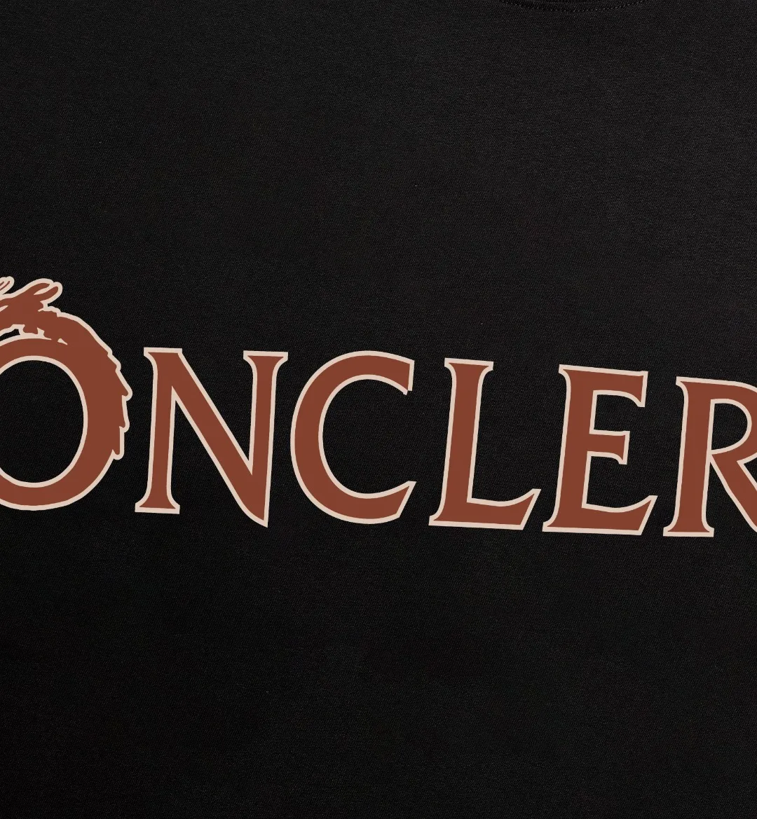 Quality《Moncler~ 》2024New Arrival T , Versatile Quality . ‼ 32 250G ‼ T 🤪 Sizes：S-M-L-XL-2XL ：Black White 、 Same Style